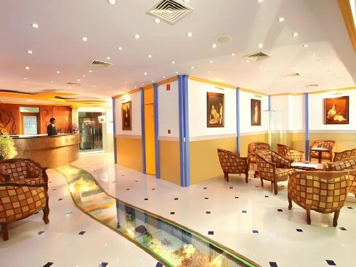 Hotel Grand Seasons image 9