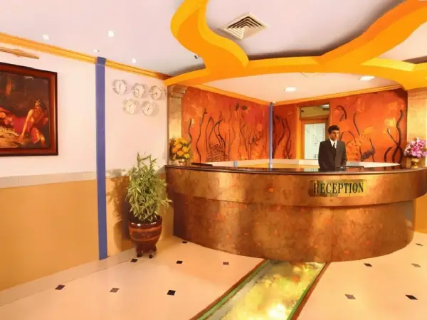 Hotel Grand Seasons Main image